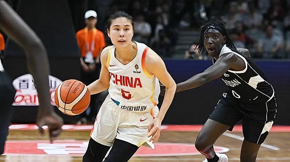 爱游戏体育官方网站-中国女篮力克南苏丹队听听各界媒体专家怎么说 宫鲁鸣或感谢一人